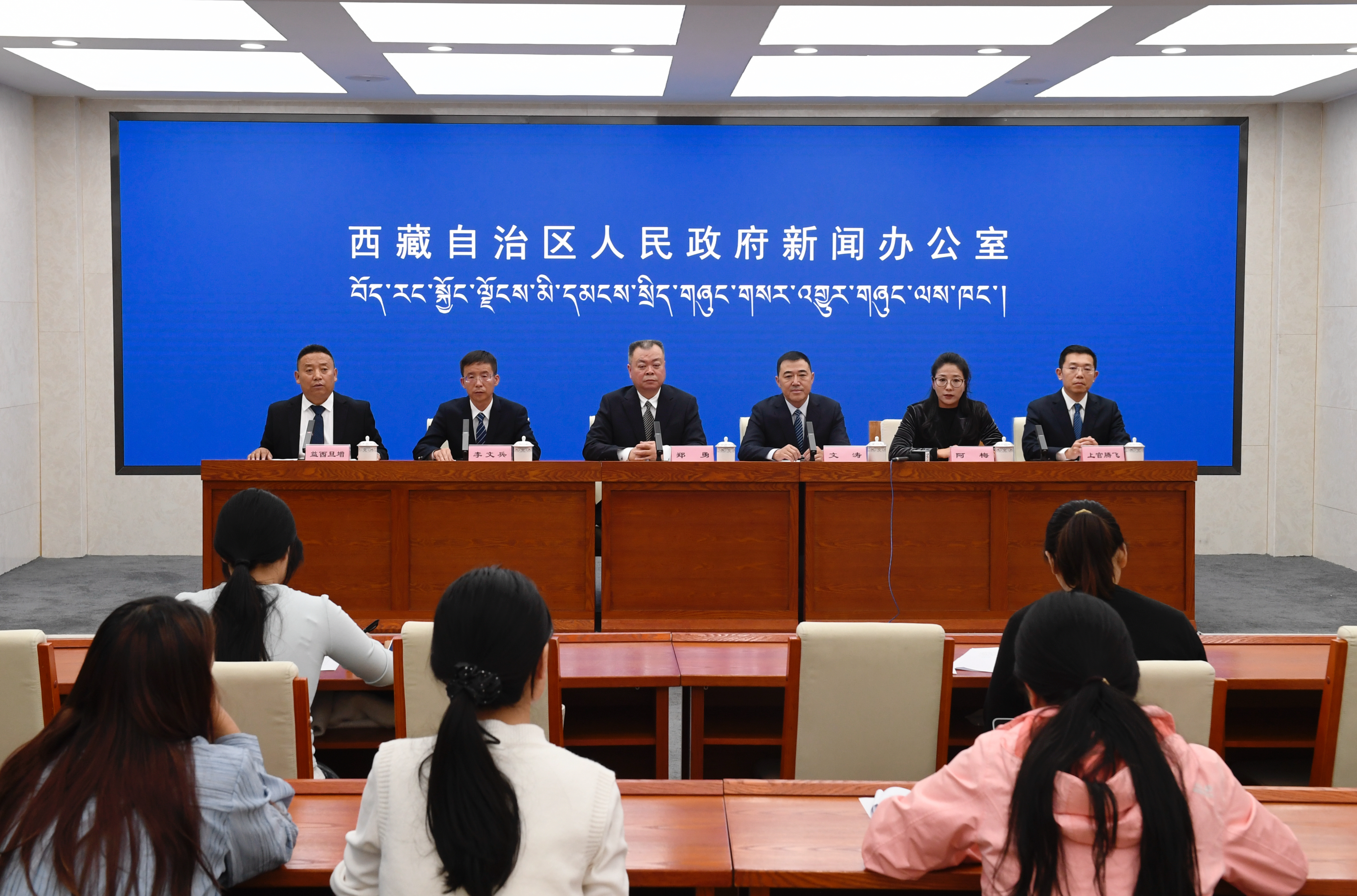 b70d34186a3004c2689c4a6bdac00560.jpg b70d34186a3004c2689c4a6bdac00560.jpg