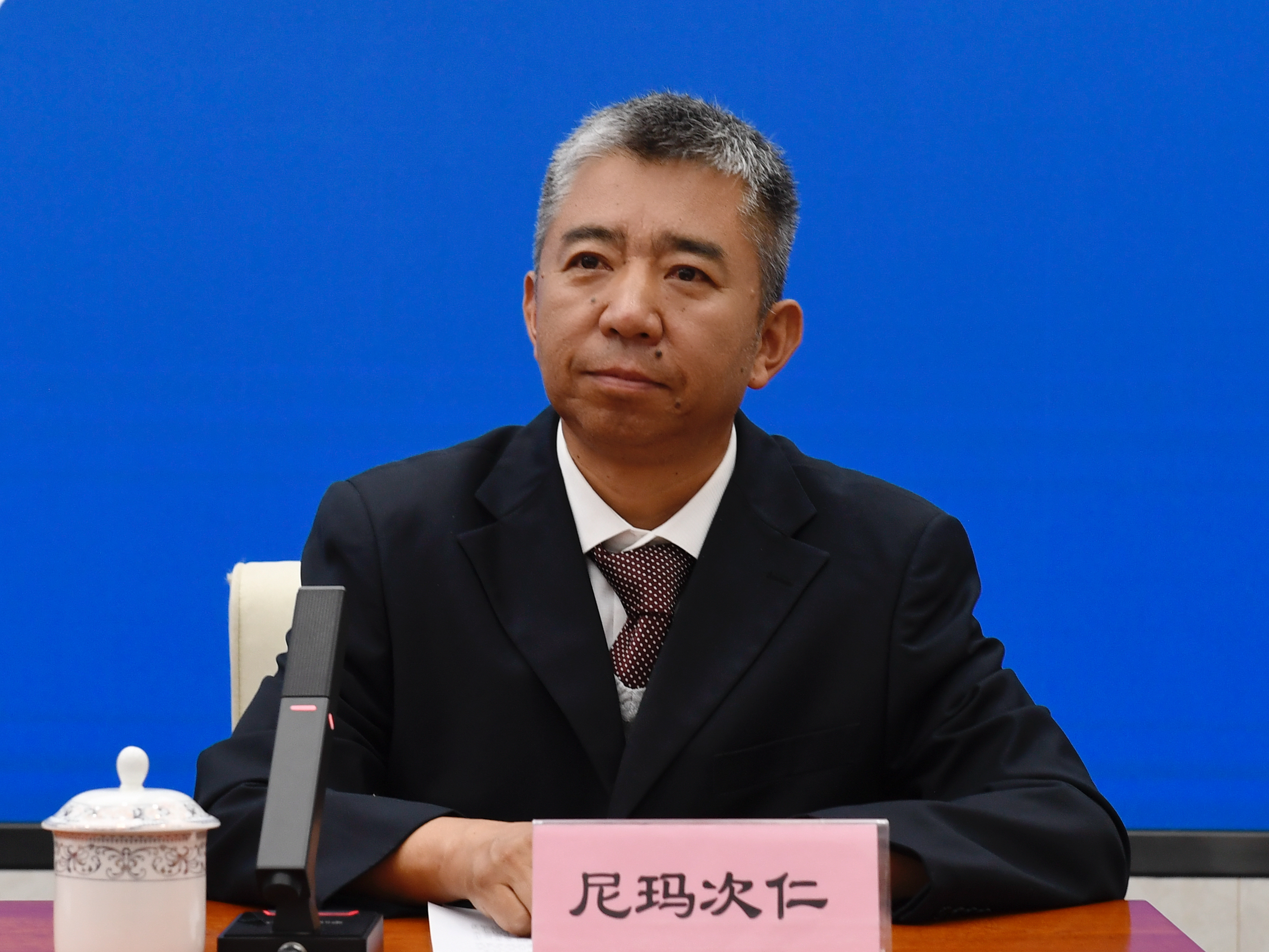 b6b1a78350edfad9fcf38aead50b997d.jpg b6b1a78350edfad9fcf38aead50b997d.jpg